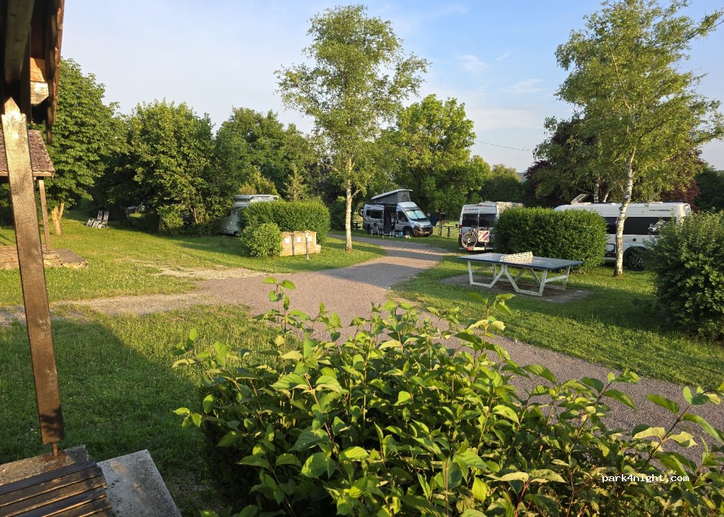 CAMPING DE LA VALLEE DE L'AUBE — foto 2