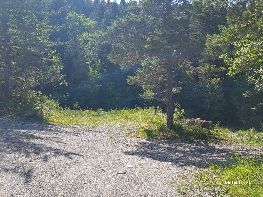 (38930) Saint-Maurice-en-Trièves - Unnamed Road — foto