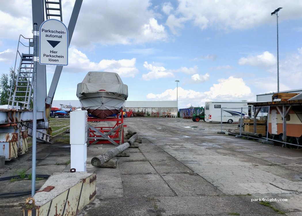 Parkplatz Borbe Yachttank — foto 4