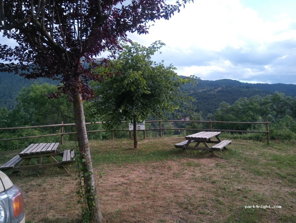 (17535) Planoles - Unnamed Road — foto
