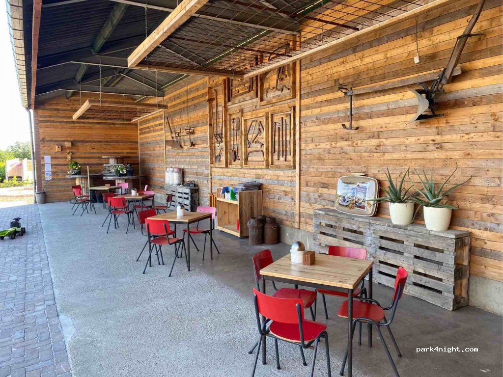Camperplaats Hoeve Lieshout fietscafé — foto 2