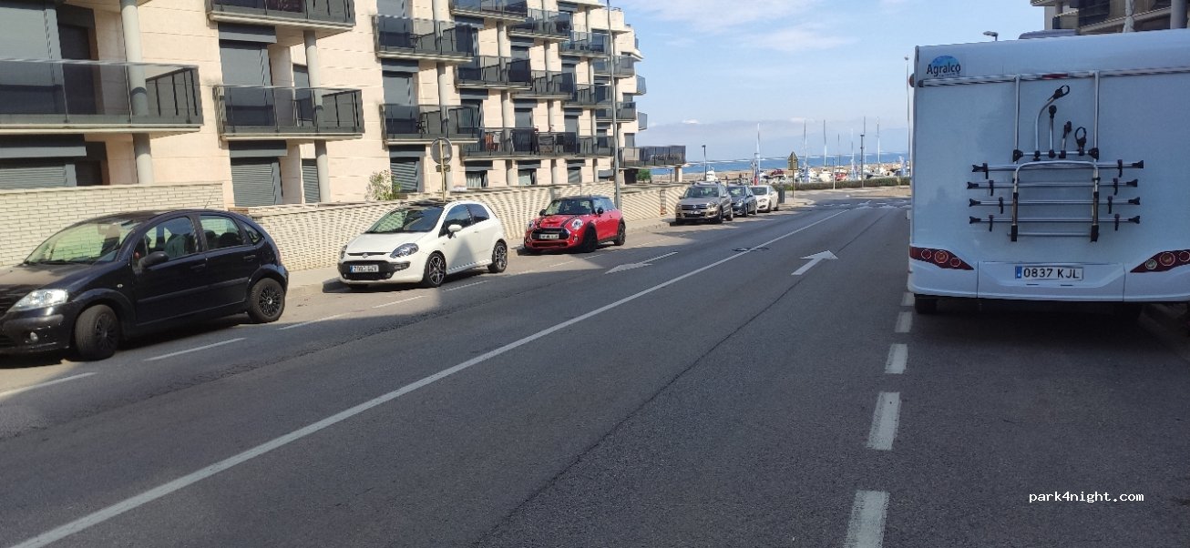 (17130) L'Escala - 9 Rambla Clota — foto
