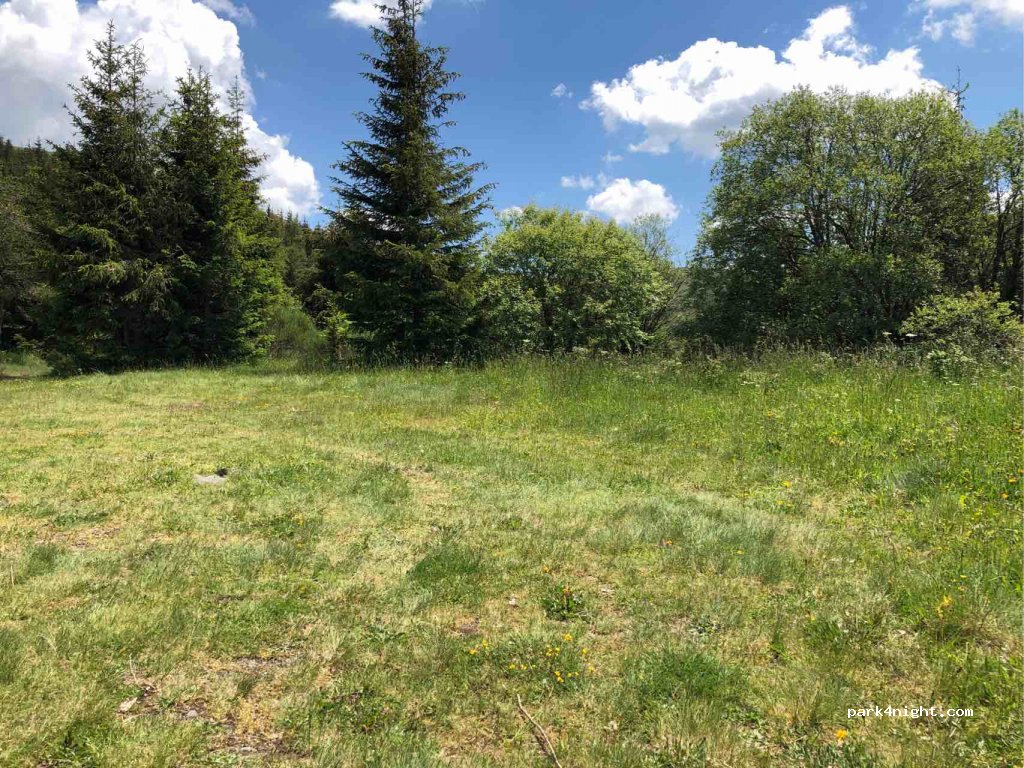 (63420) Saint-Alyre-és-Montagne - Unnamed Road — foto