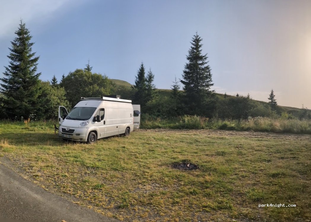 (63420) Saint-Alyre-és-Montagne - Unnamed Road — foto 3