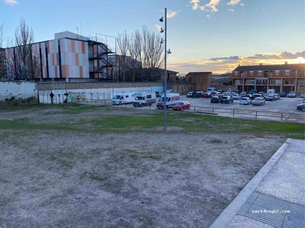 (08272) Sant Fruitós de Bages - 18 Avinguda Bertrand i Serra — foto
