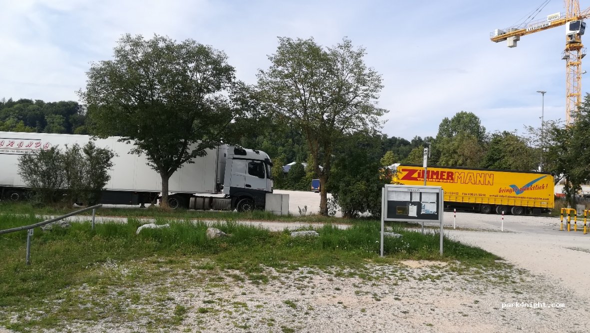 Wohnmobilstellplatz Trostberg — foto