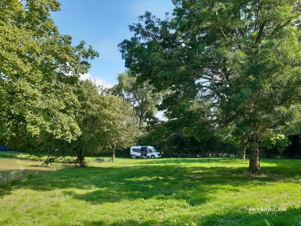 (53270) Thorigné-en-Charnie - Route de Saint-Jean-sur-Erve — foto 2