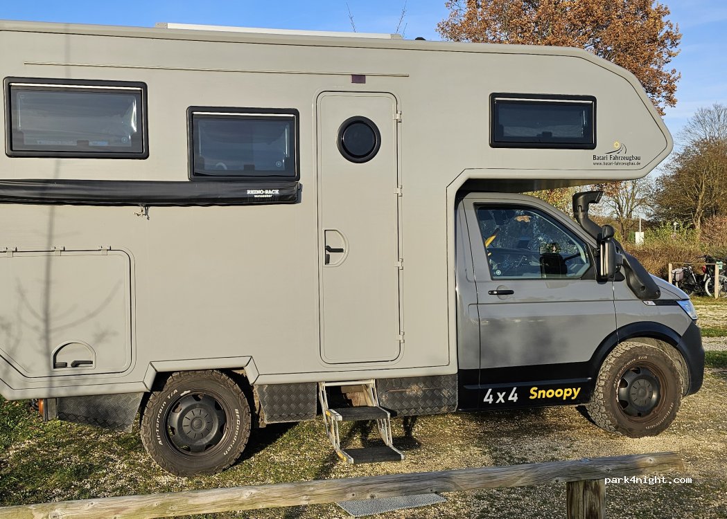 Wohnmobilstellplatz am Donaubad — foto 5