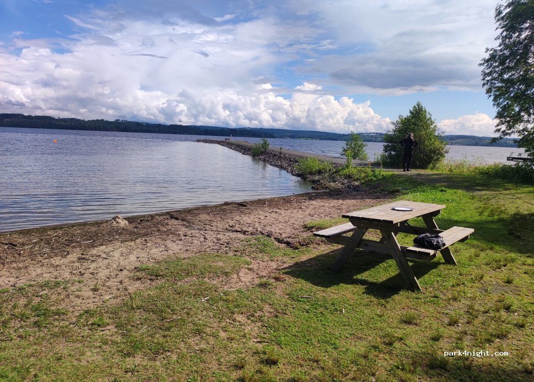 (686 95) Västra Ämtervik - 27 Brunnsvägen — foto 3