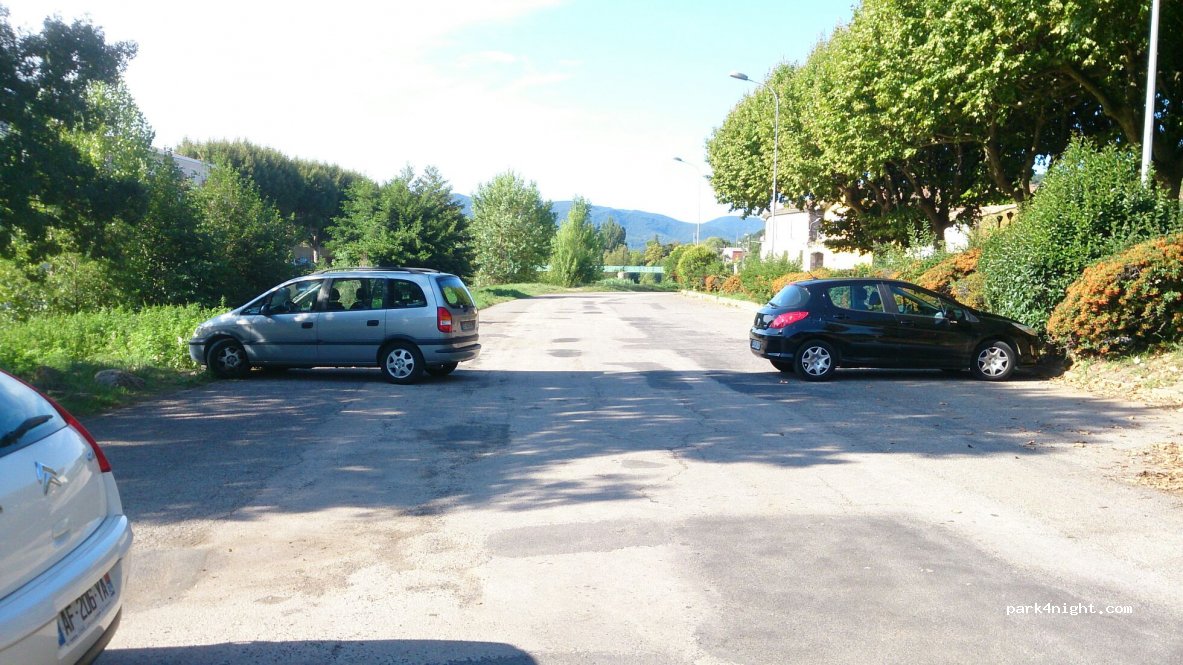 (34600) Bédarieux - 1 Place Pasteur — foto 3