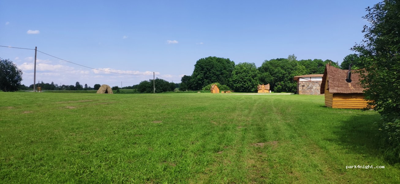 Kadrina mõisa Kämpingud — foto