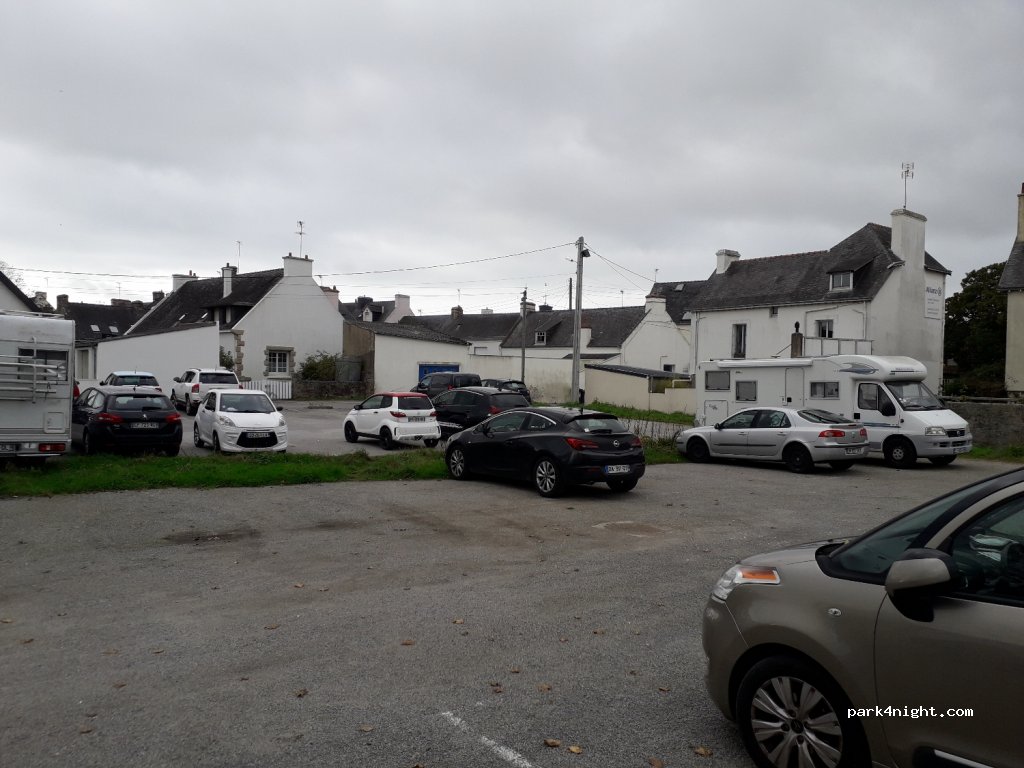 Parking 49 places - Kerlenn — foto