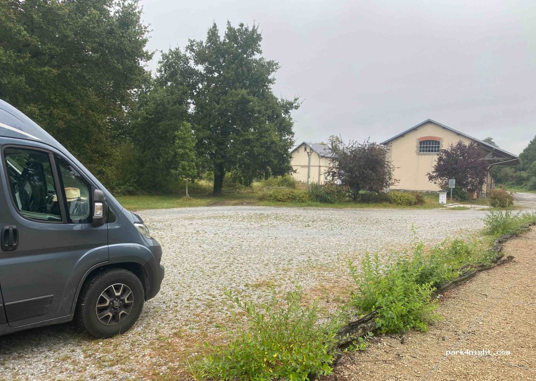 (23400) Bosmoreau-les-Mines - 1 Avenue de la Gare — foto 3