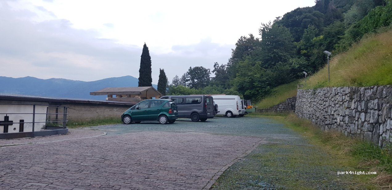 (24060) Tavernola Bergamasca - 16 Via San Pietro — foto