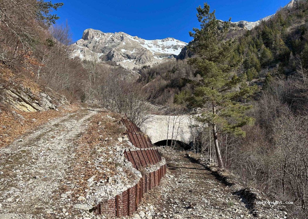 (05400) Montmaur - Unnamed Road — foto 2