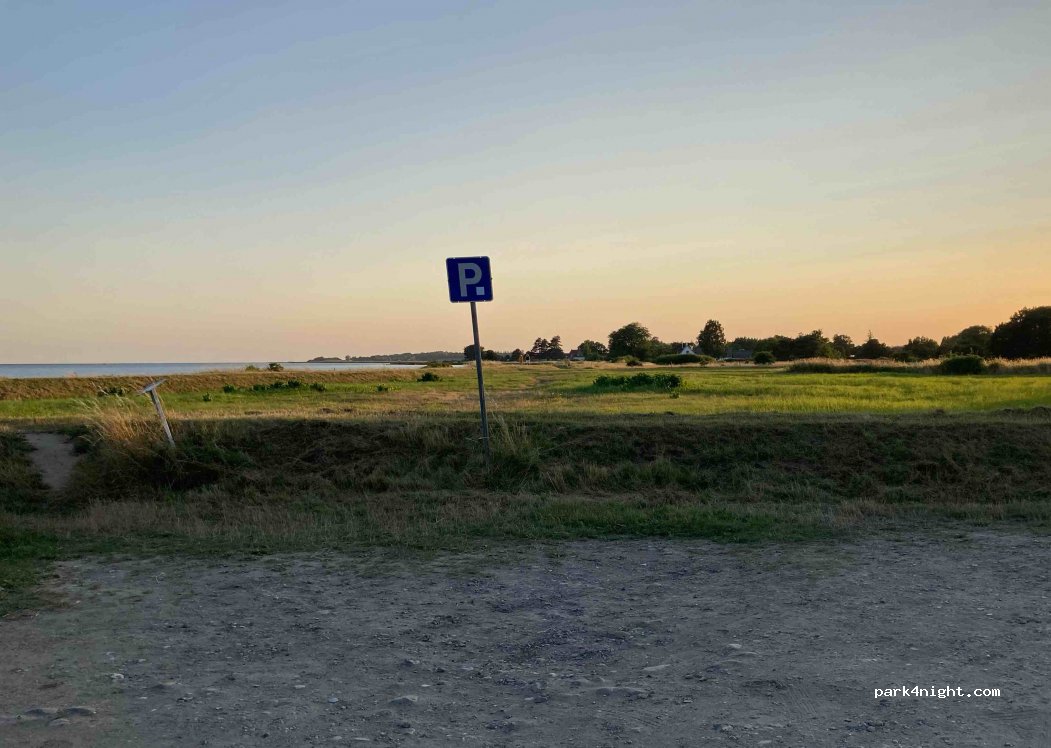 (4243) Rude - 47 Gammel Strandvej — foto
