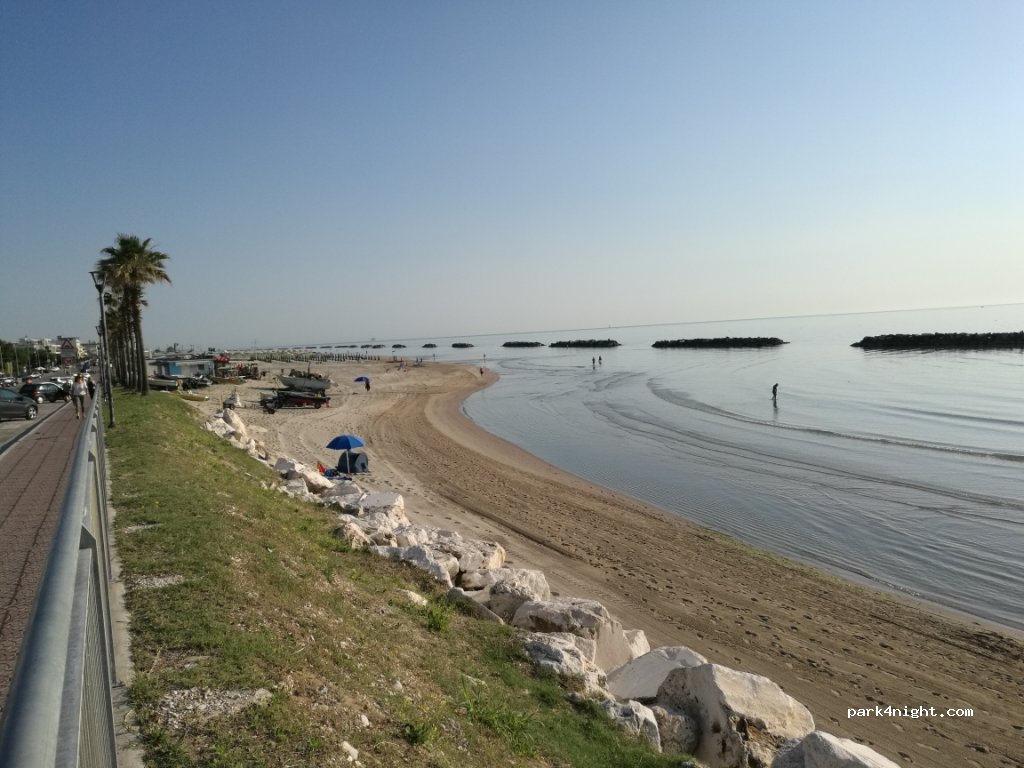 (63900) Lido di Fermo - 2 Lungo Mare Fermano — foto 2