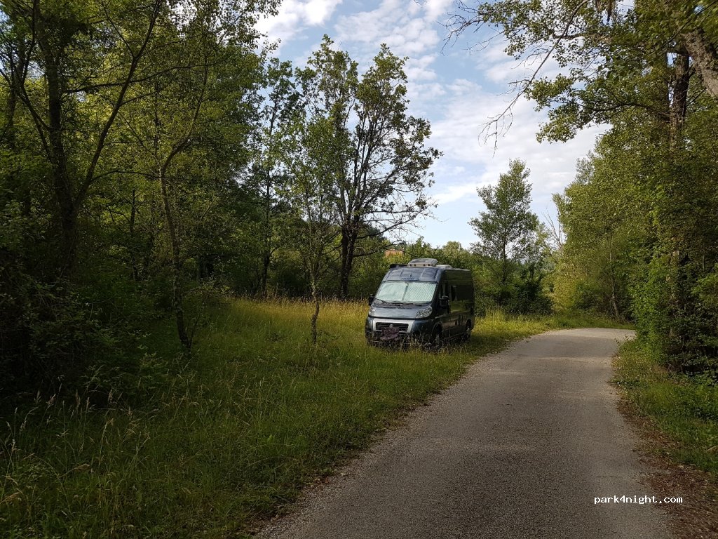 (26470) La Motte-Chalancon - D61 — foto