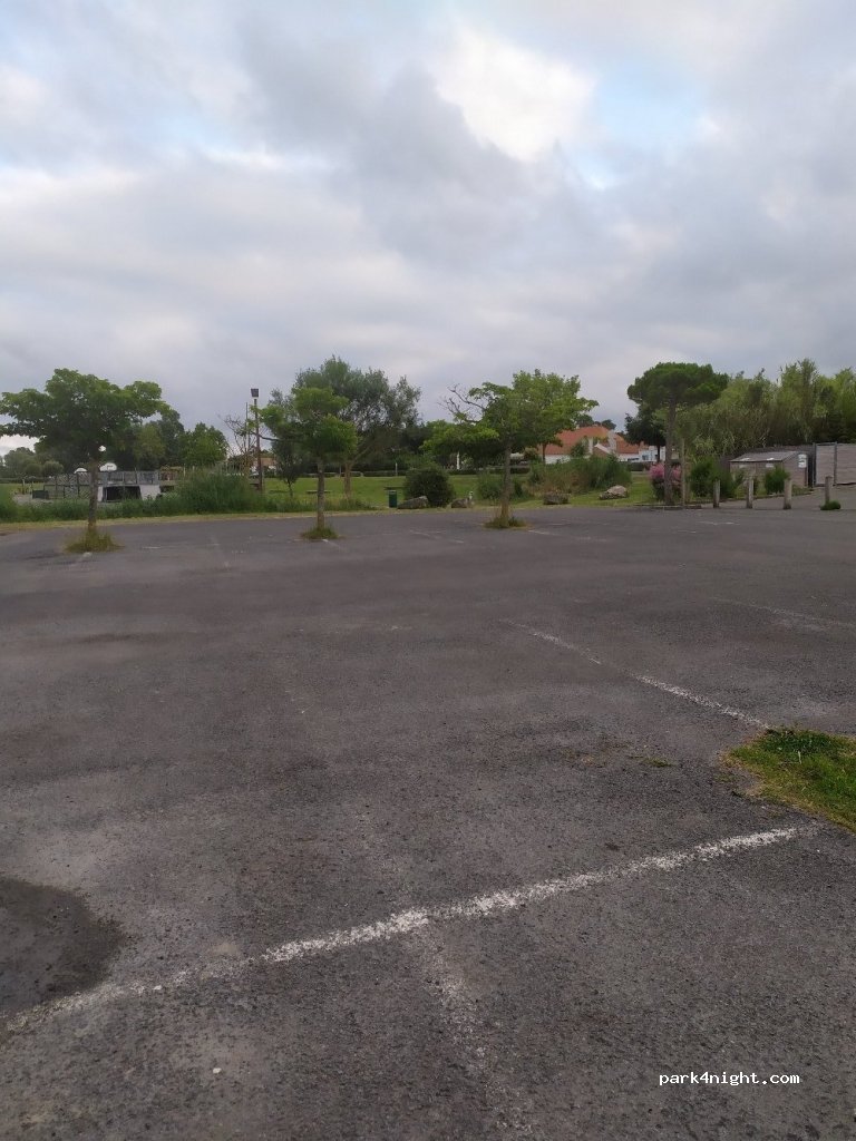 (17370) Saint-Trojan-les-Bains - 50T Boulevard de la Plage — foto 2