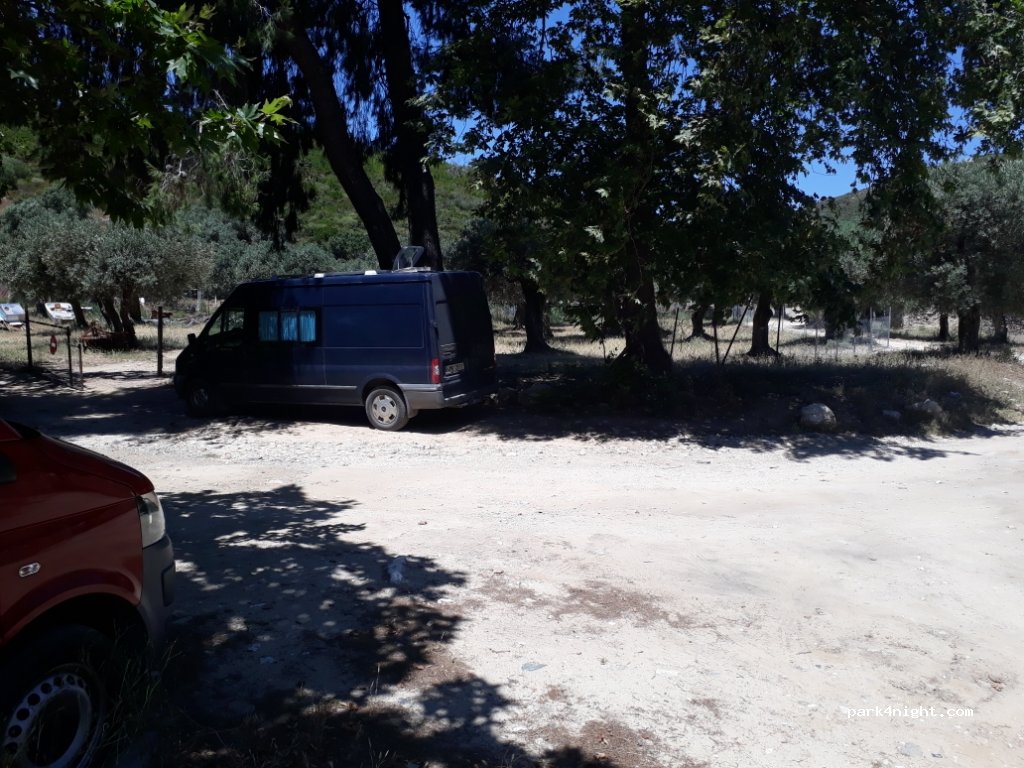 (603 86) Ouranoupoli - Unnamed Road — foto