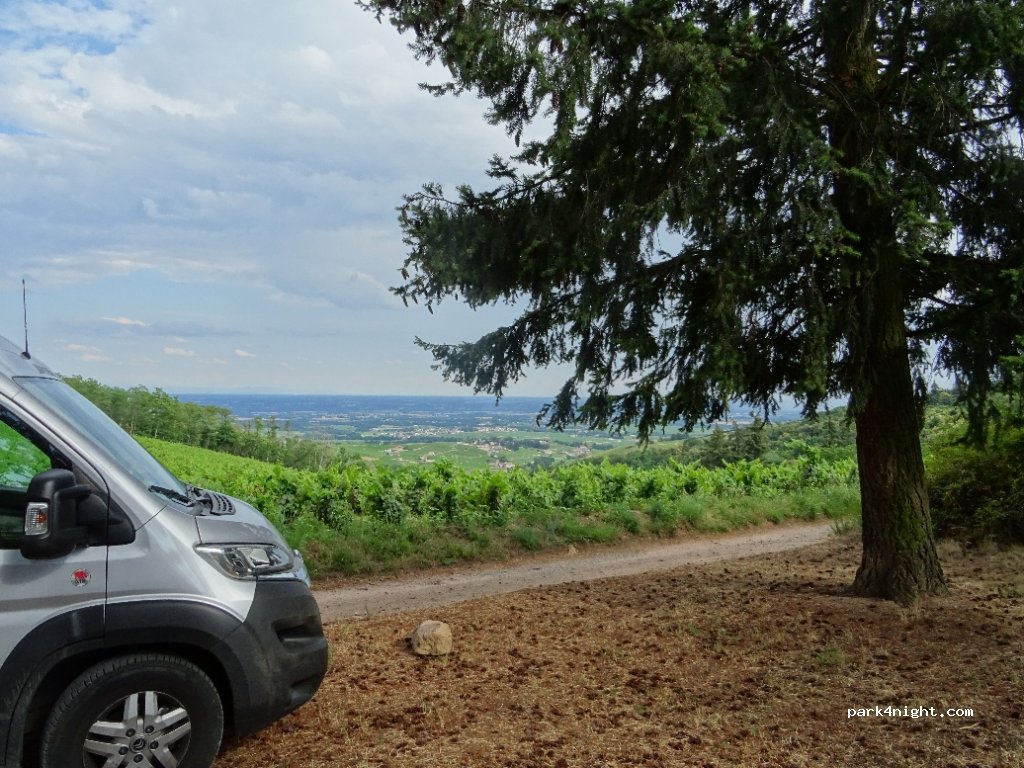 (69820) Fleurie - Unnamed Road — foto