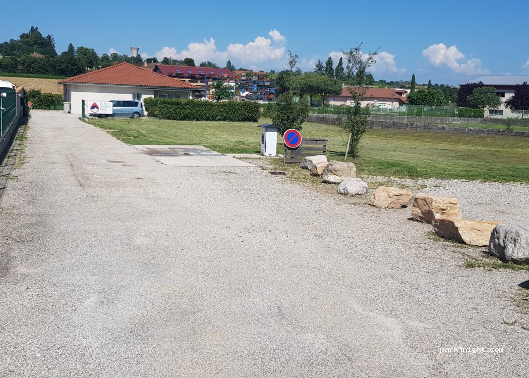 (69330) Jons - 6 Chemin des Meules — foto