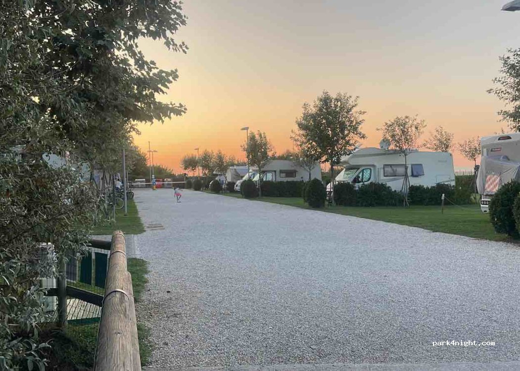 Sosta Camper Il Rospo — foto 5