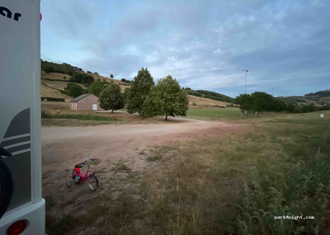 (12330) Saint-Christophe-Vallon - D840 — foto 3