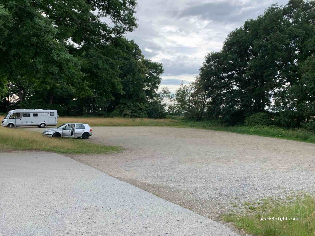 (02699) Neschwitz - 1 Windmühlenweg — foto