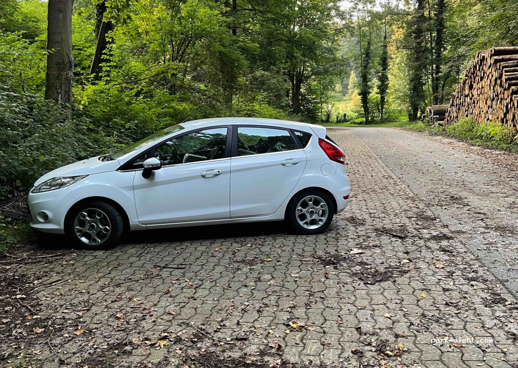 Glösinghausen Wanderparkplatz — foto 3