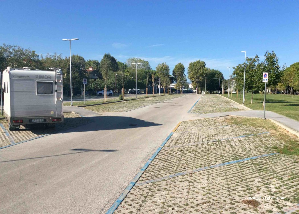 (47838) Riccione - 4 Viale Novellara — foto 3