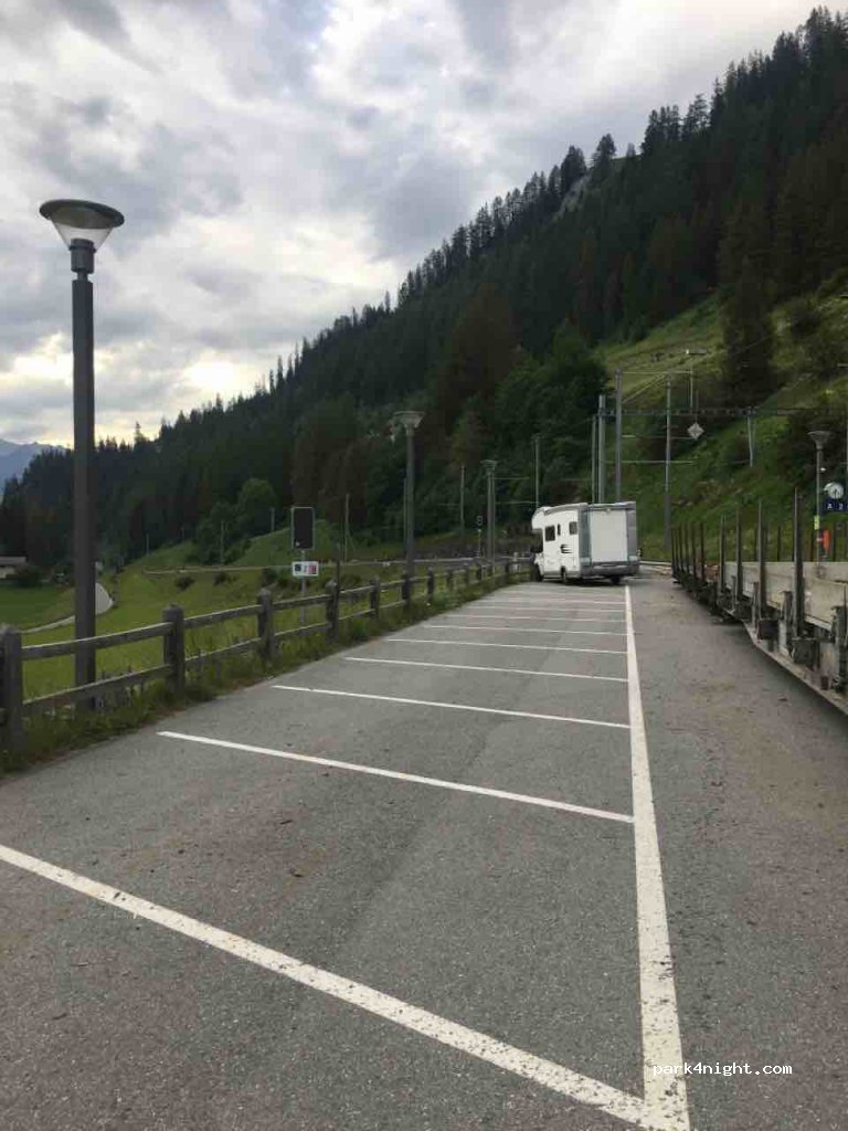 (7482) Bergün/Bravuogn - 1 Bahnhofstrasse — foto