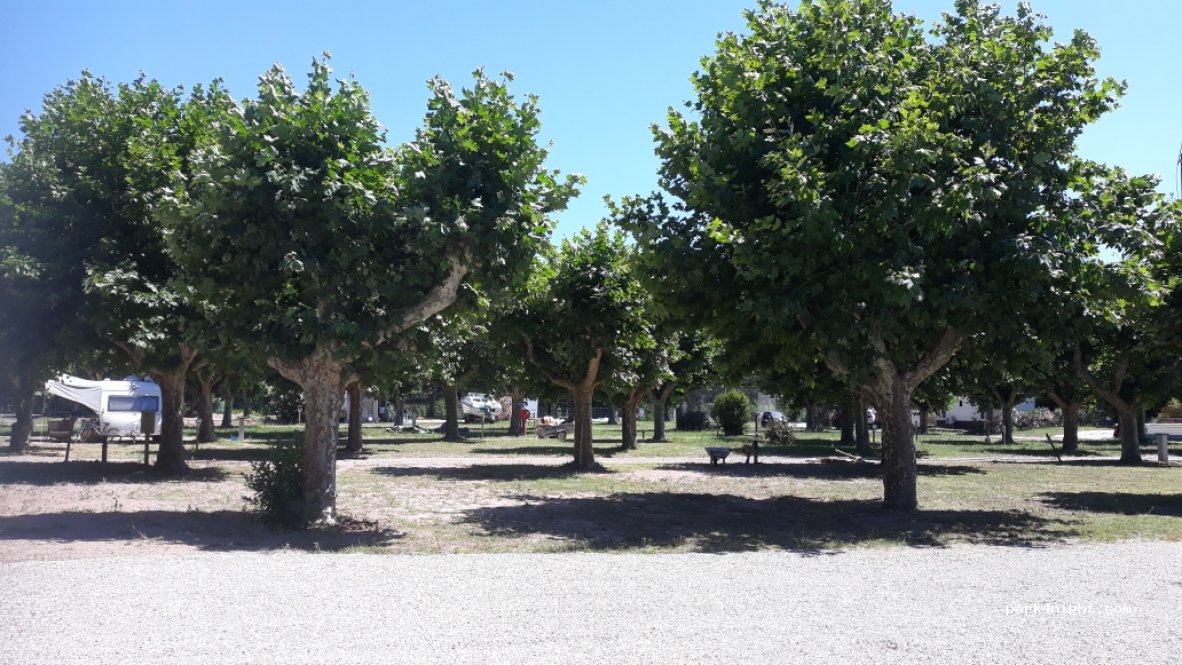 Camping Les Hautes Vernèdes — foto