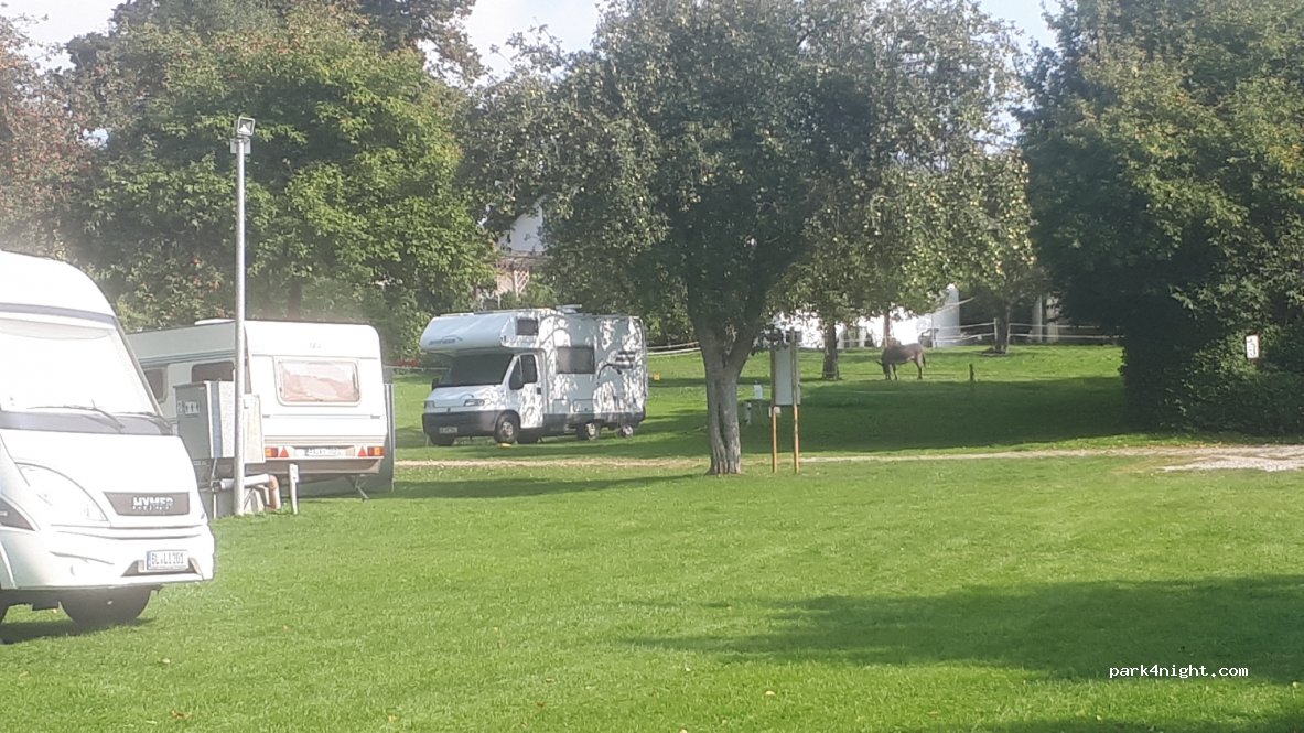 Stellplatz Bertsch & Lott — foto
