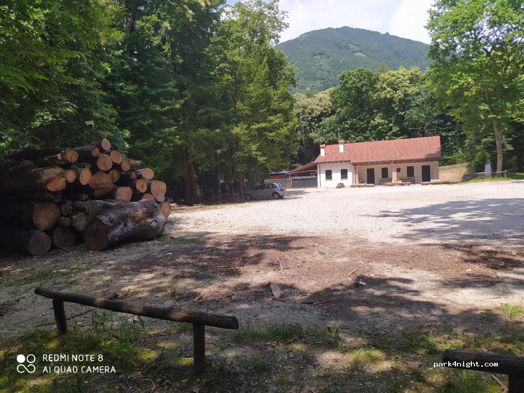 (31017) Crespano del Grappa - 33 Via Valderoa — foto
