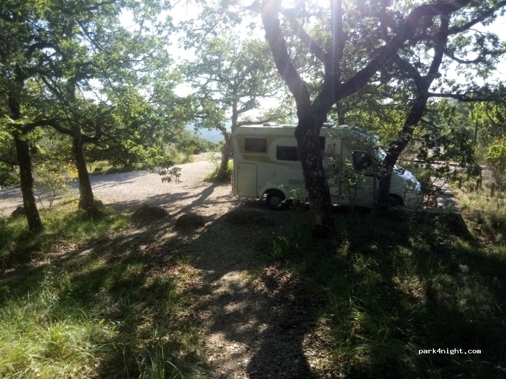 (83136) Mazaugues - D95 — foto