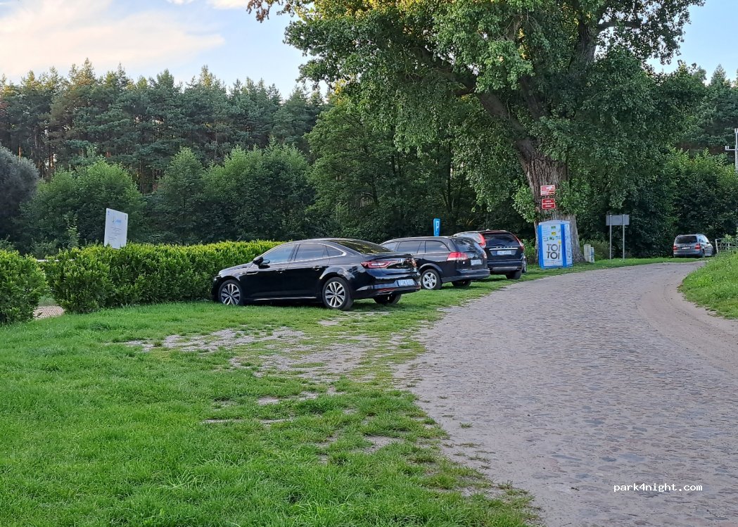 (66-305) Wysoka - — foto