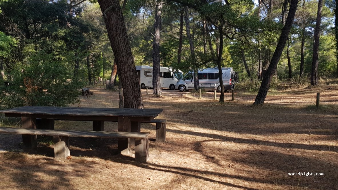 (84110) Buisson - Unnamed Road — foto 3