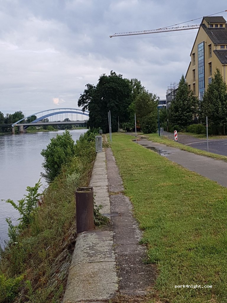 (39106) Magdeburg - 11 Werner-Heisenberg-Straße — foto