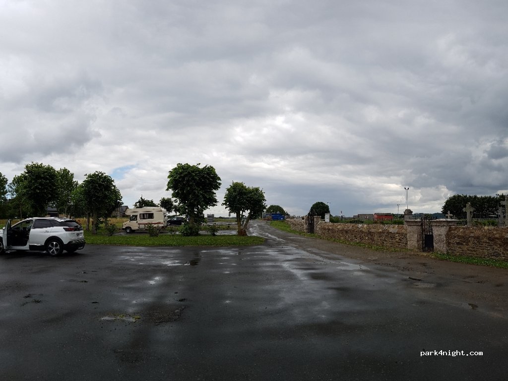 (35870) Le Minihic-sur-Rance - 3 Rue du Général de Gaulle — foto