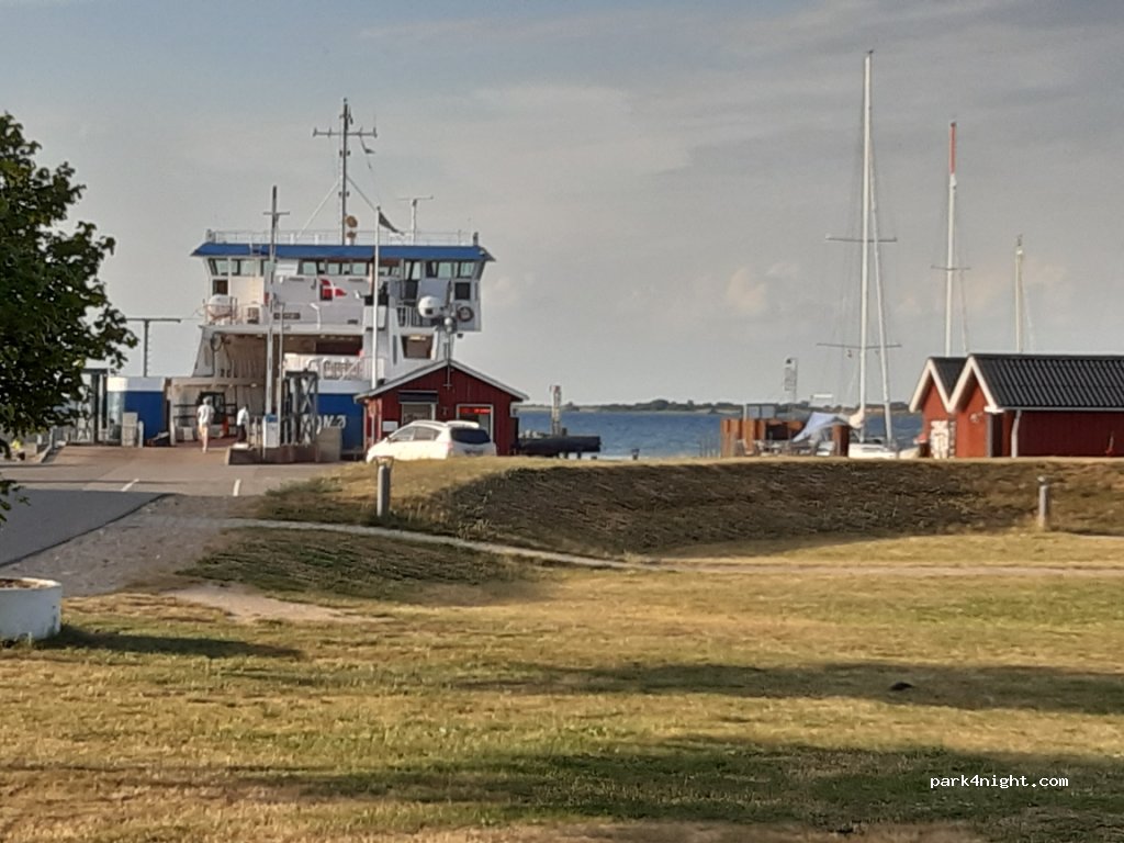 (4230) Skælskør - 102 Omø Havnevej — foto