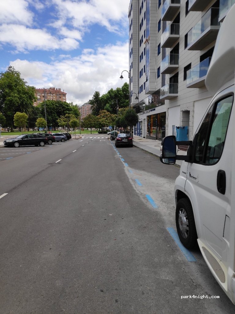 (33401) Avilés - 21 Calle José Cueto — foto