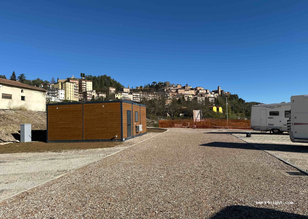 Camper Stop Area Amandola — foto 3