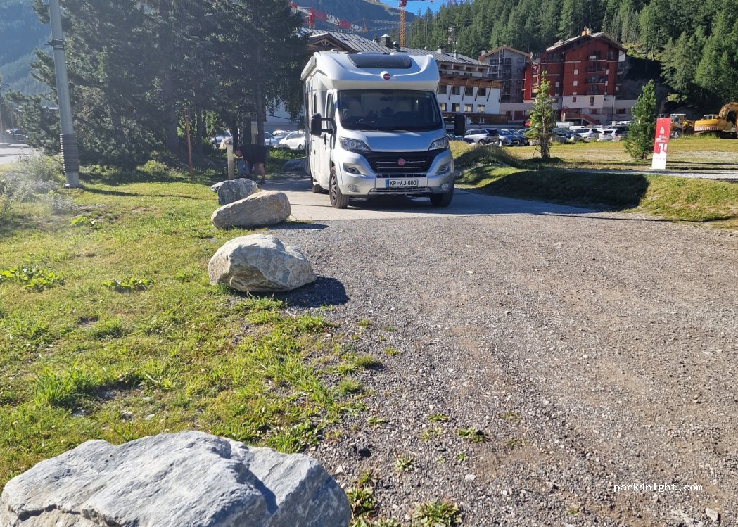 (73150) Val-d'Isère - Avenue Olympique — foto 4