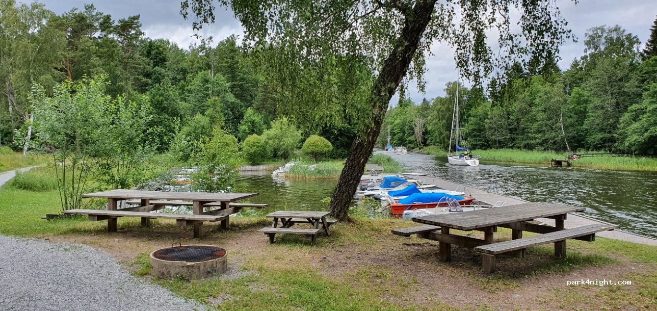 (760 40)  - 305 Stora Bagghusvägen — foto 2