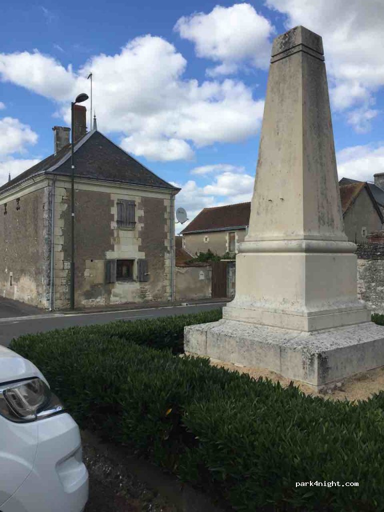 (37120) Verneuil-le-Château - 2B Rue de Richelieu — foto 4