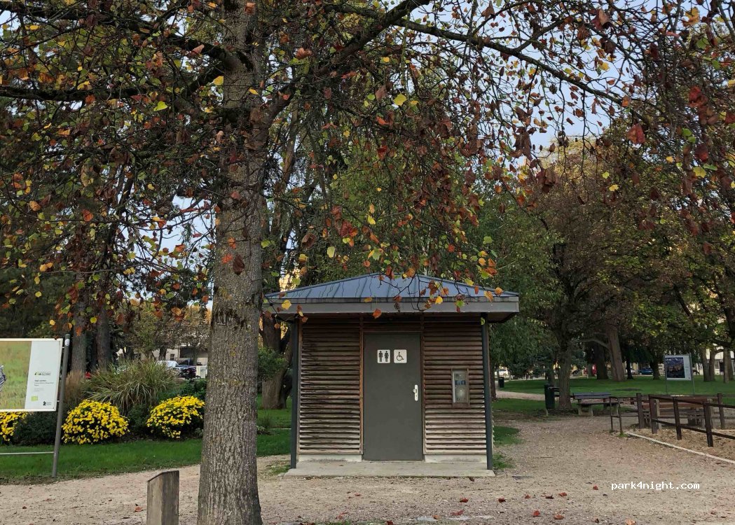 Aire de camping-car Chalon-sur-Saône — foto