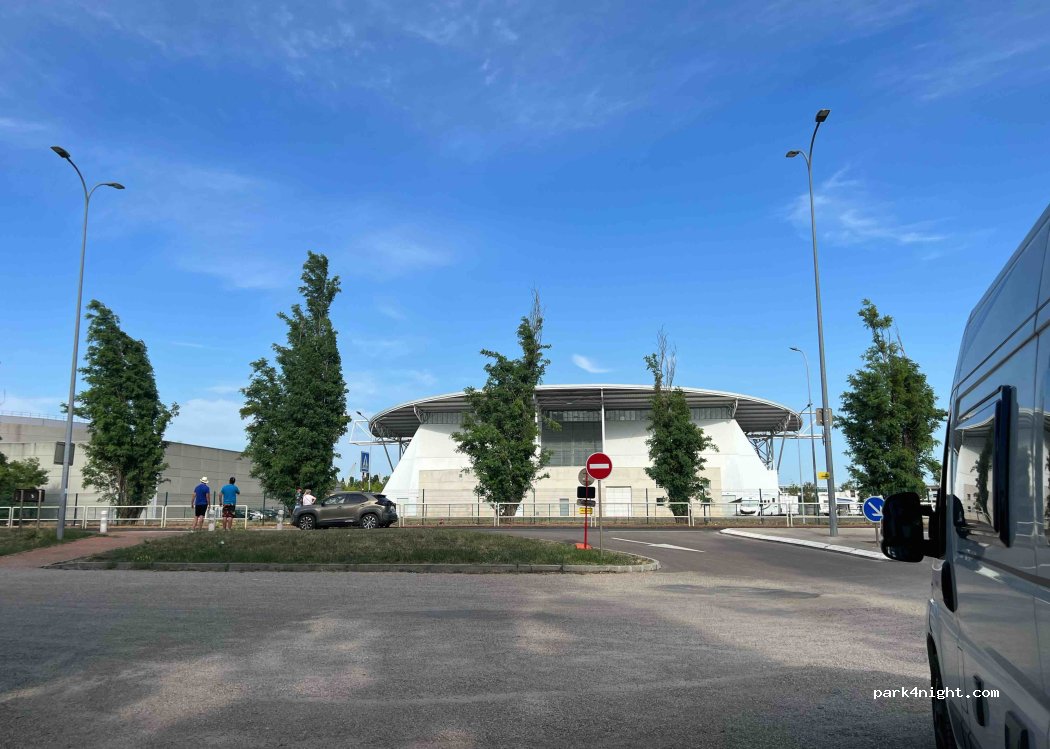Aire de camping-car Chalon-sur-Saône — foto 2