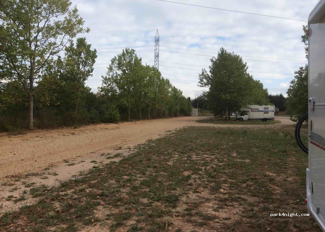 (24492) Cubillos del Sil - Calle el Carrerón — foto 3