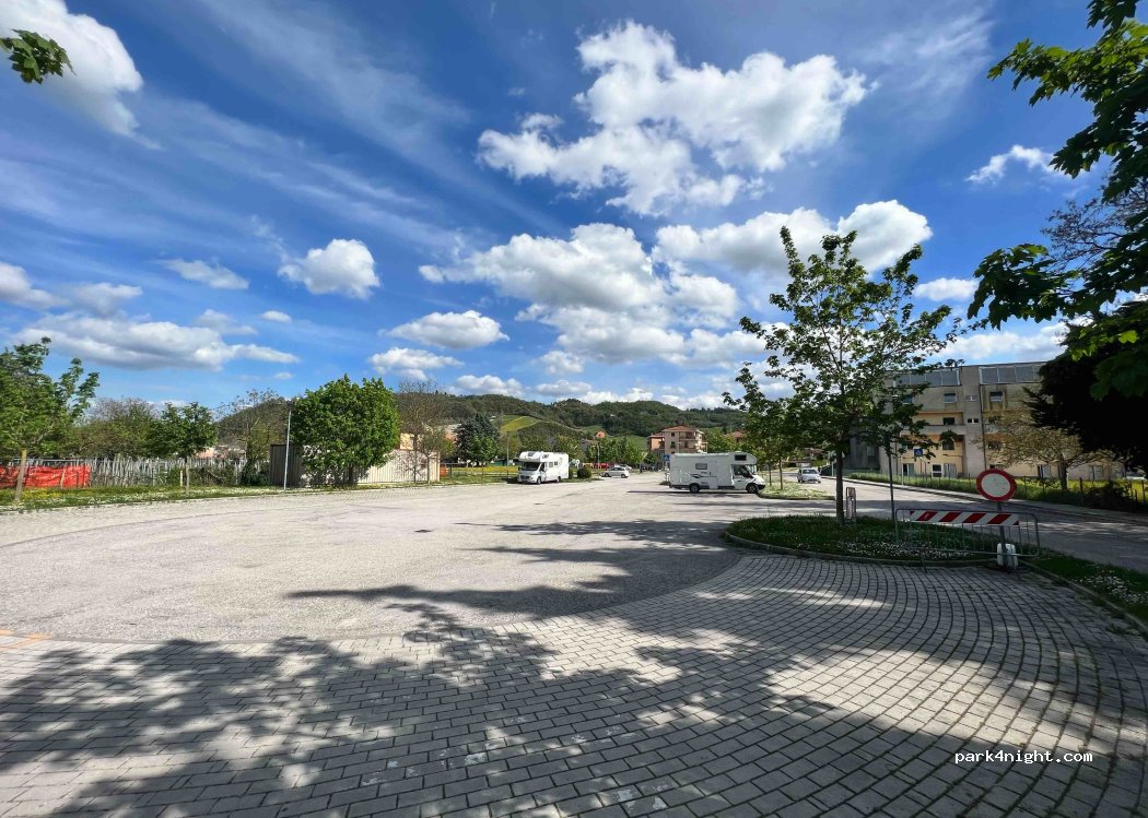 (61048) Sant'Angelo In Vado - 31 Via Robert Baden Powell — foto 2